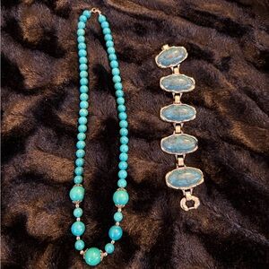 Elegant Faux Turquoise Necklace 20 in L and Bracelet Set